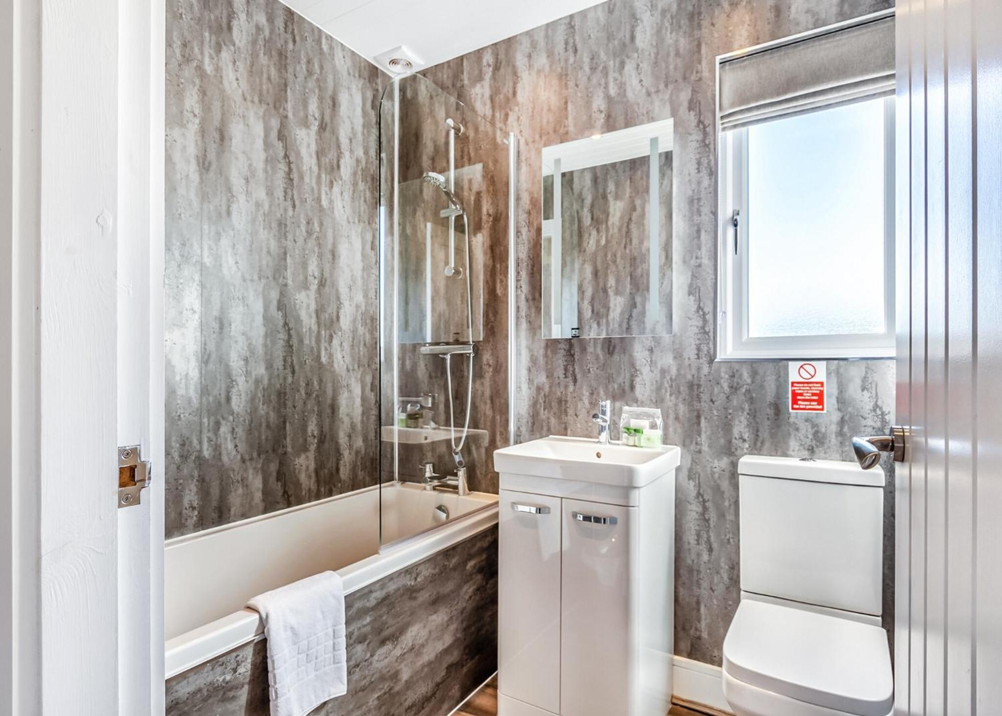 Waterside Hambleton Lakeside Lodges Poulton-le-Fylde Ruang foto